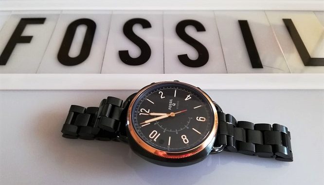 Fossil Q Accomplice