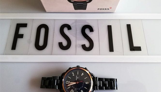 Fossil Q Accomplice