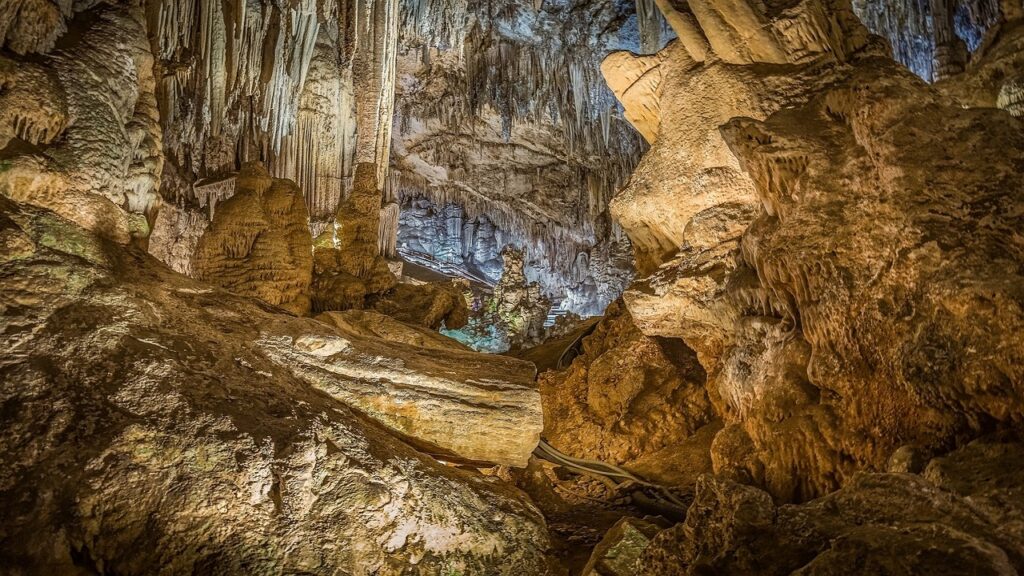 cuevas de nerja