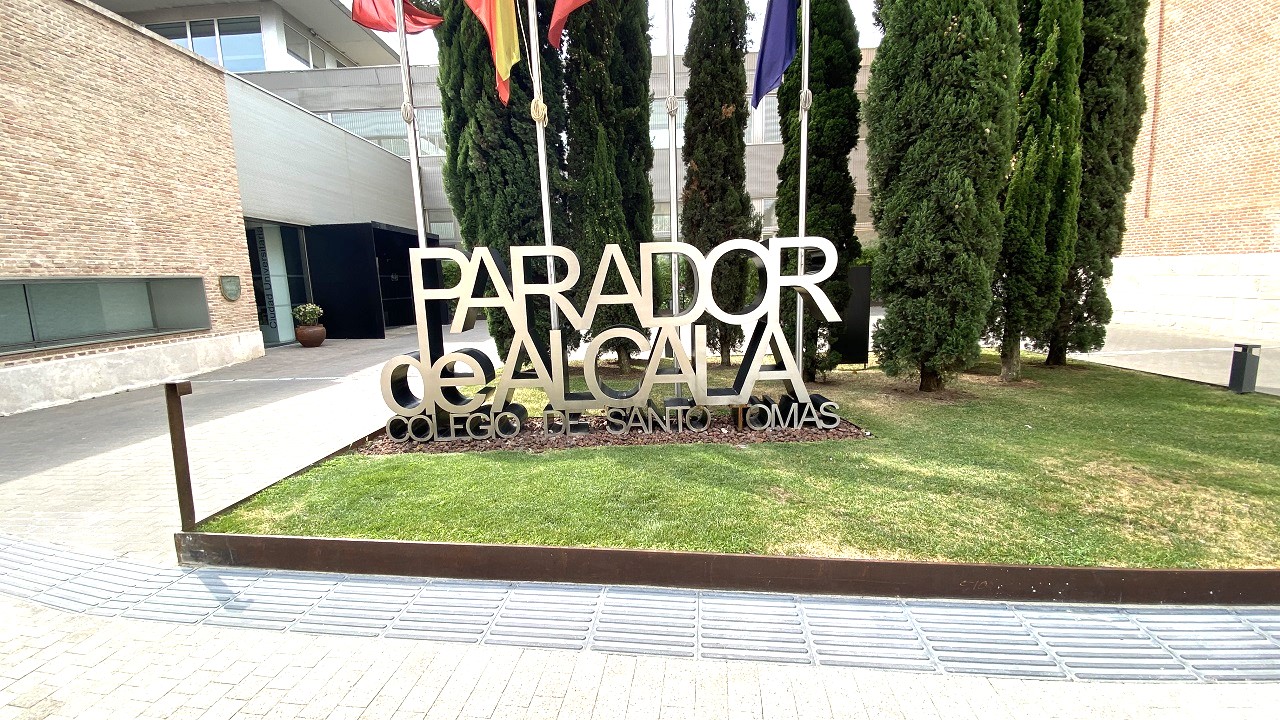 hotel parador alcala de henares opiniones