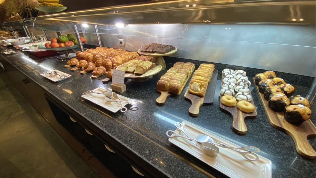 hotel catalonia ramblas desayuno buffet